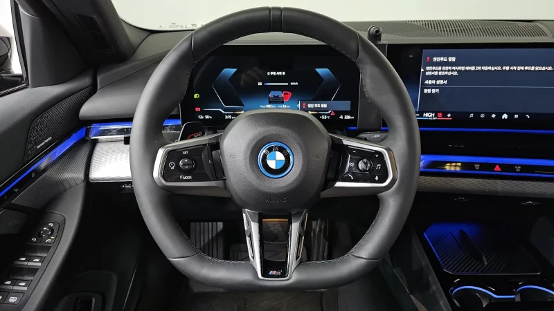 BMW i5
