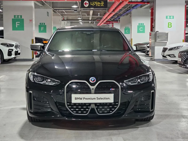 BMW i4