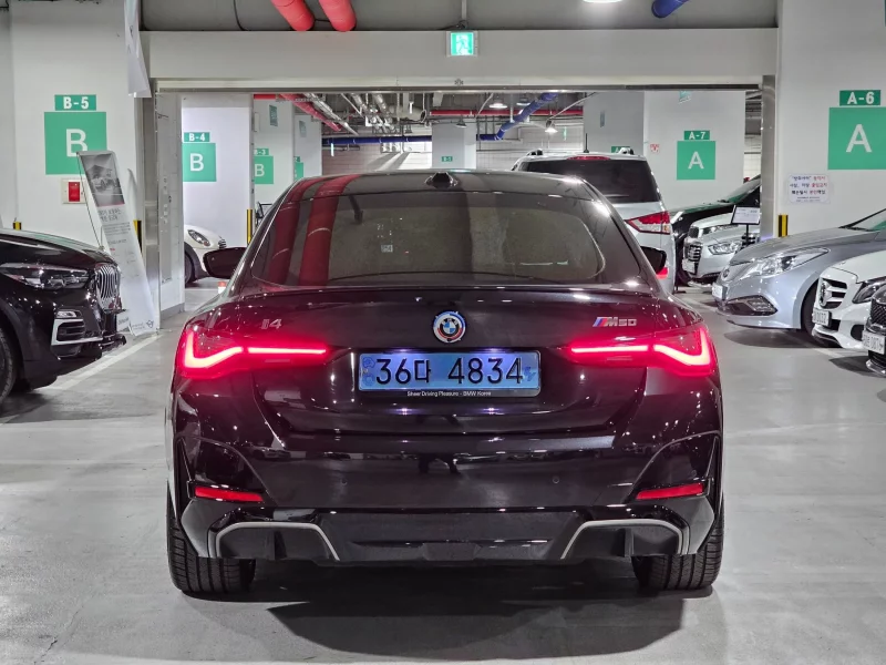 BMW i4