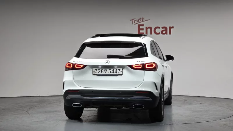 Mercedes-Benz GLA-Class