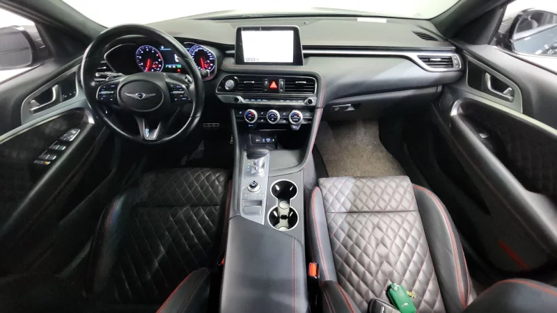 Genesis G70