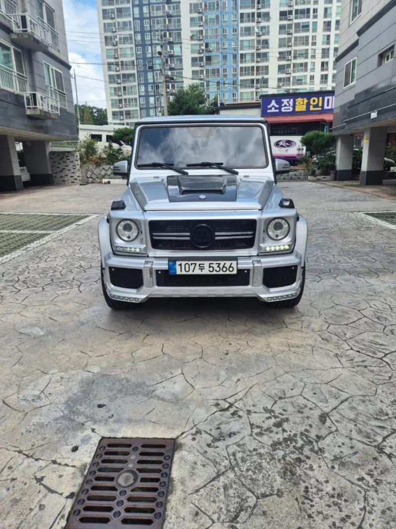 Mercedes-Benz G-Class