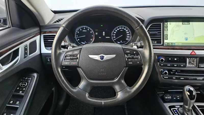 Hyundai Genesis