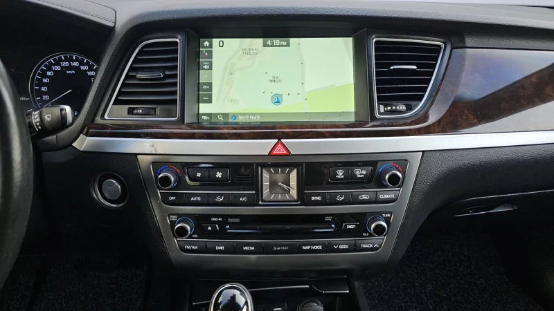 Hyundai Genesis