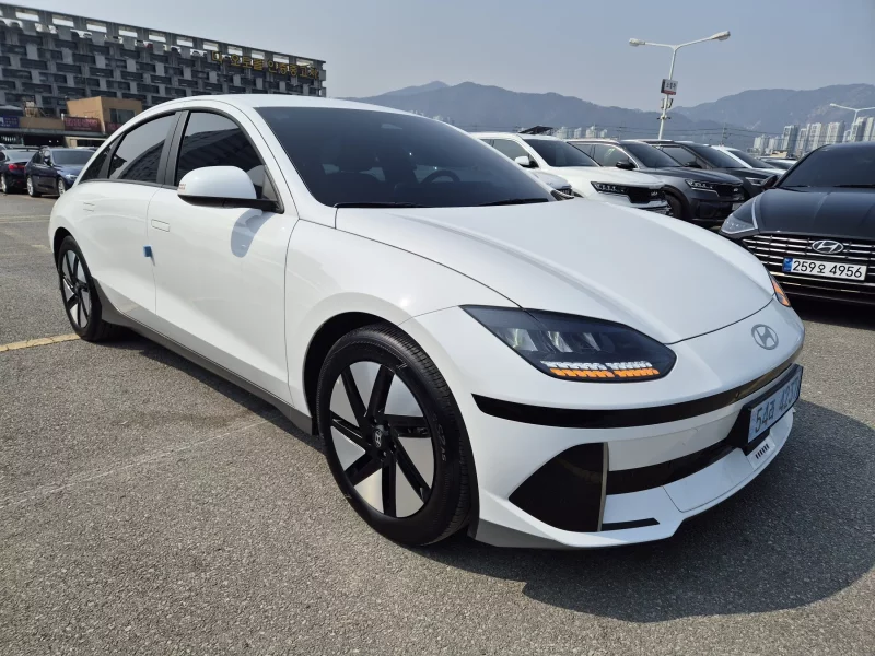Hyundai Ioniq 6