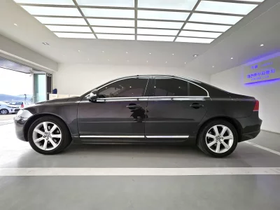 Volvo S80