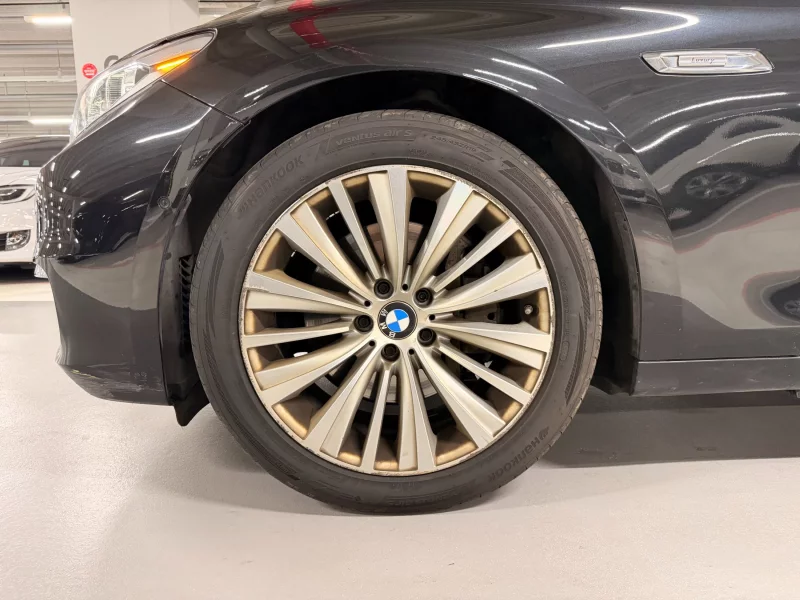 BMW 5-Series Gran Turismo