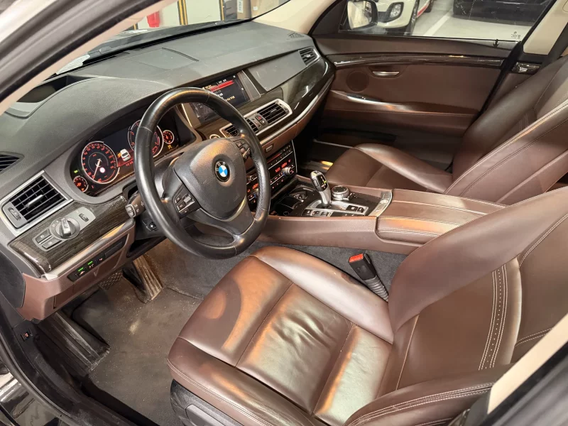 BMW 5-Series Gran Turismo