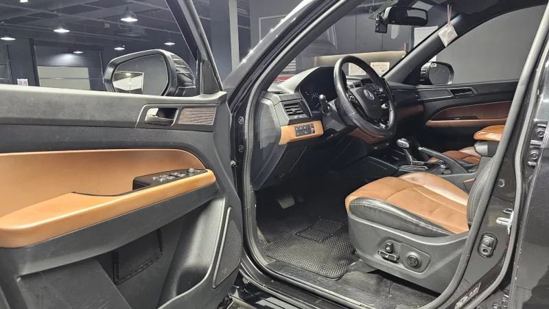 SsangYong Rexton Sports Khan