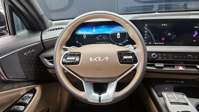 Kia K8