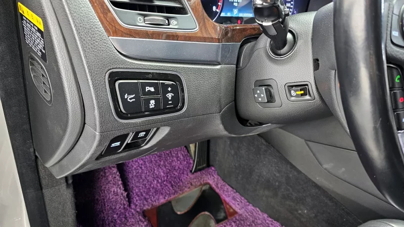 Hyundai Equus