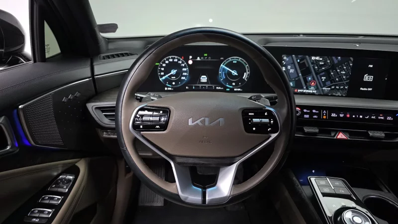 Kia K8