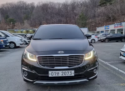 Kia Carnival