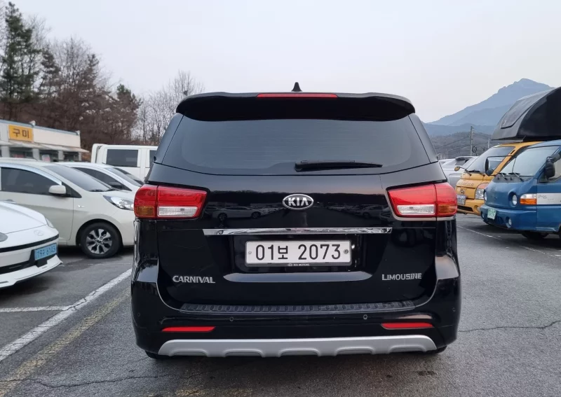 Kia Carnival