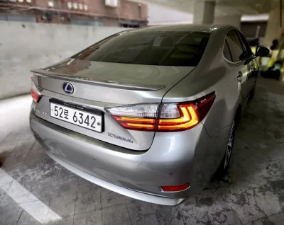 Lexus ES300h