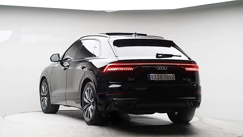 Audi Q8