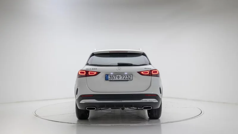 Mercedes-Benz GLA-Class