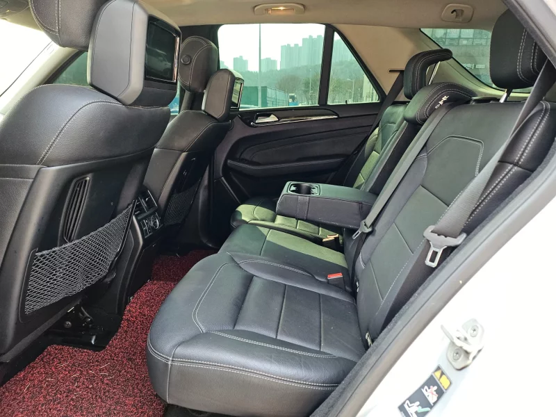 Mercedes-Benz M-class