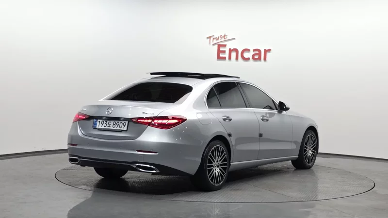 Mercedes-Benz C-Class