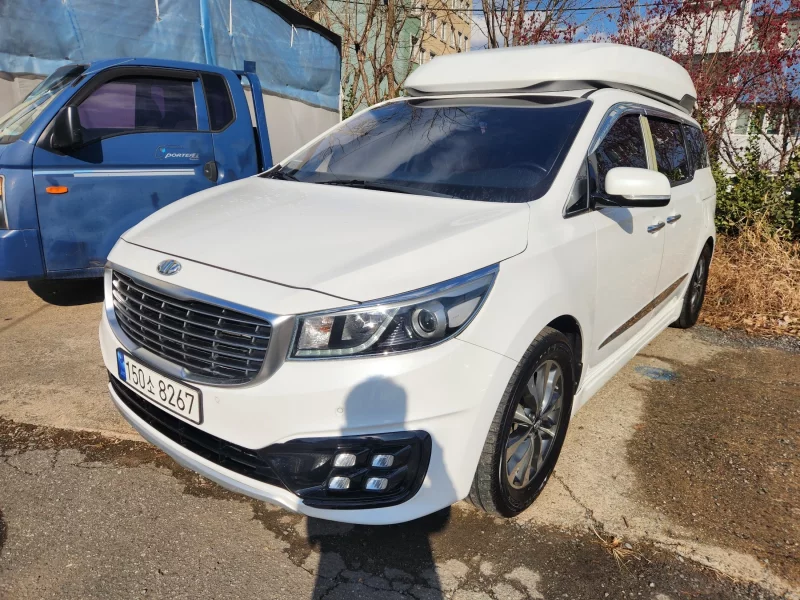 Kia Carnival
