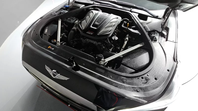 Genesis EQ900