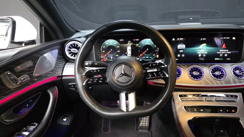 Mercedes-Benz CLS-Class