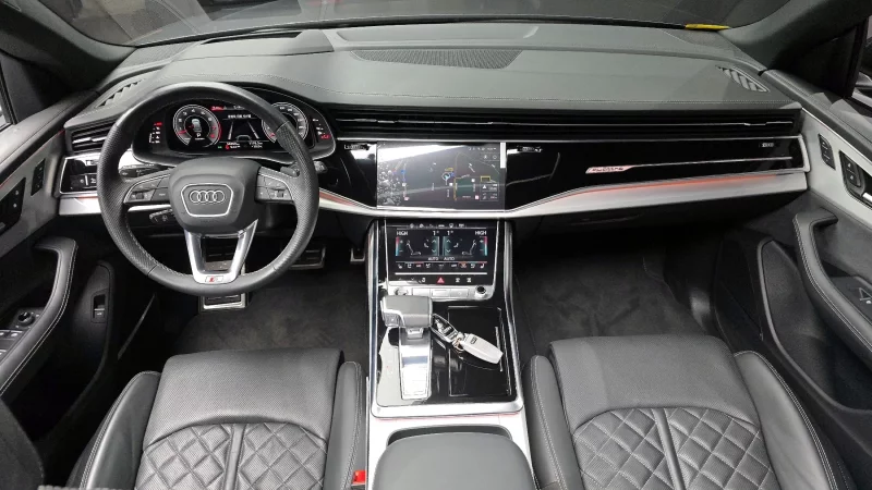 Audi Q8