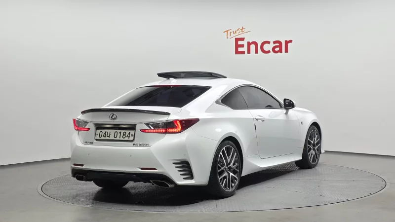 Lexus RC
