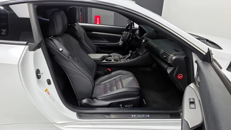 Lexus RC