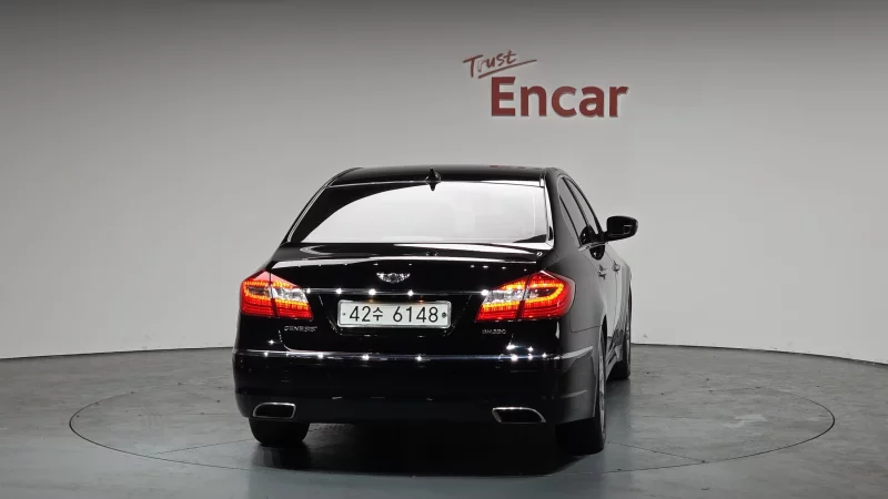 Hyundai Genesis