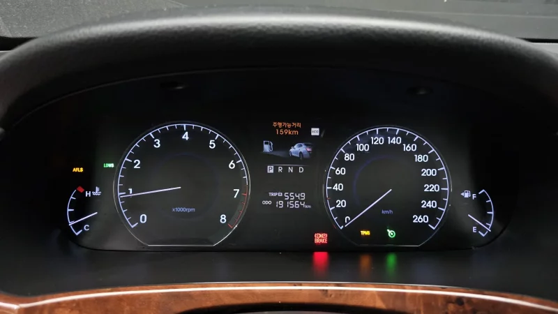 Hyundai Equus