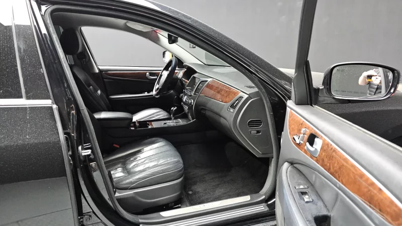 Hyundai Equus