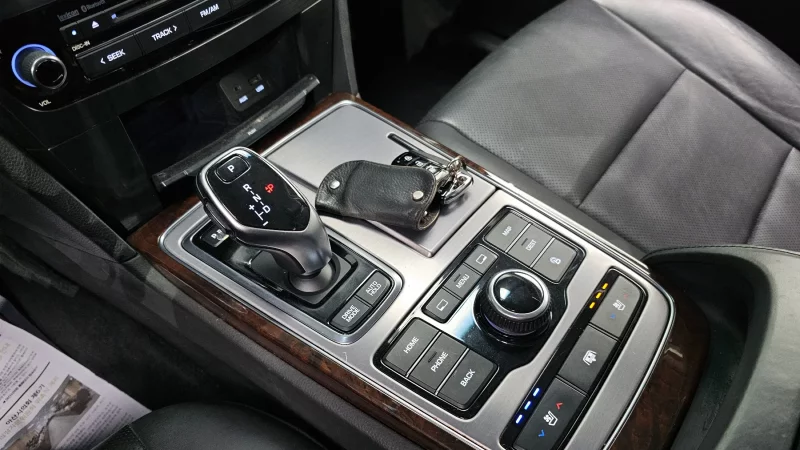 Hyundai Equus