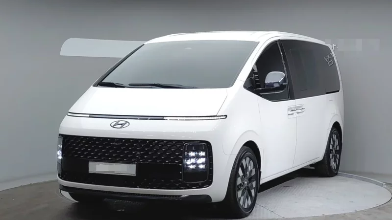 Hyundai Staria