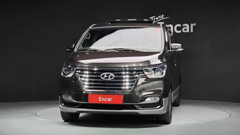 Hyundai Starex