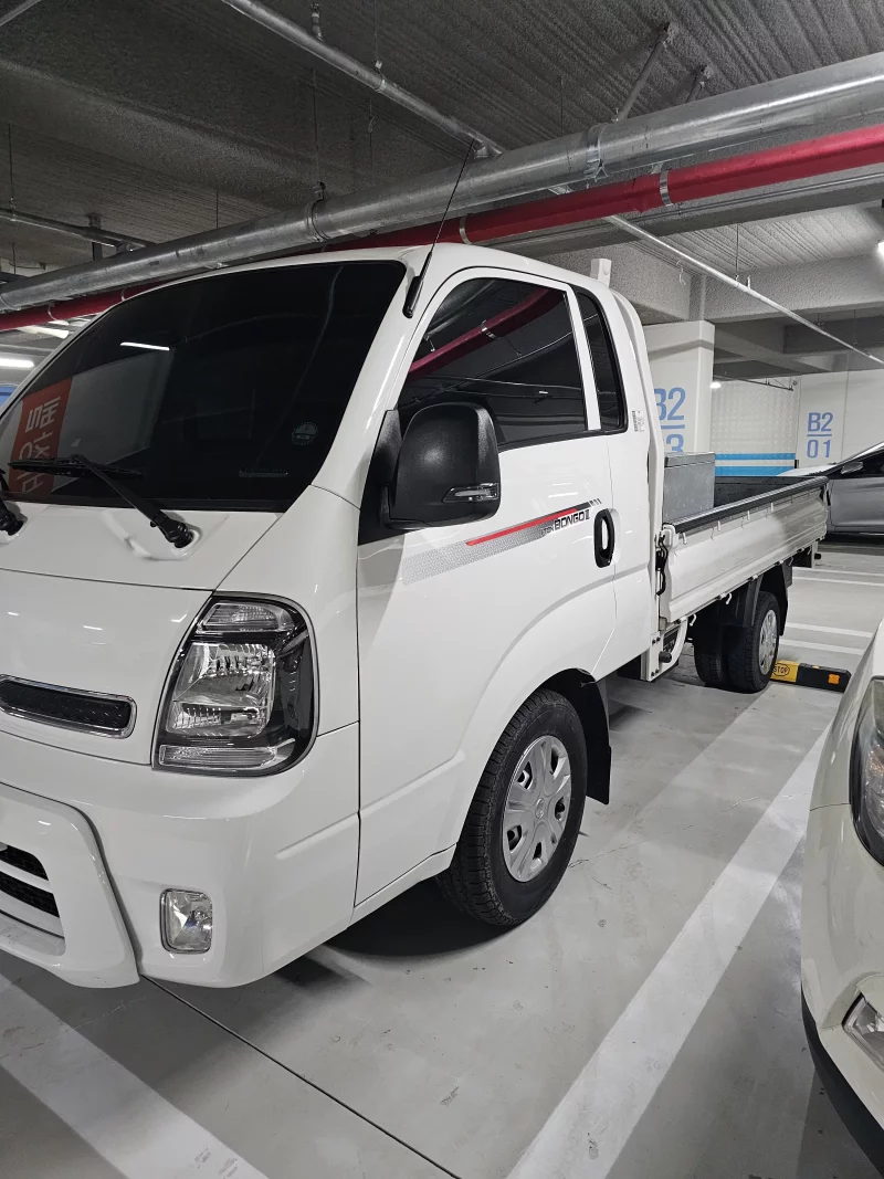 Kia Bongo III Minibus