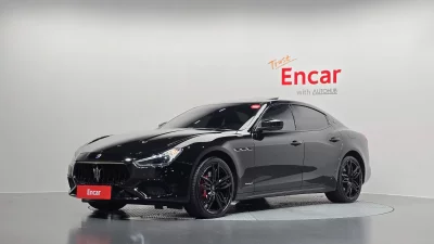 Maserati GHIBLI