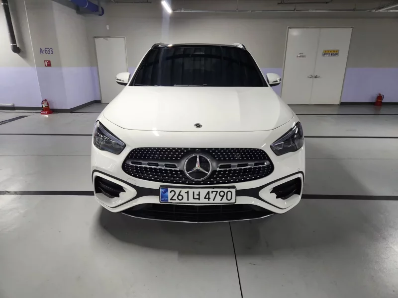 Mercedes-Benz GLA-Class