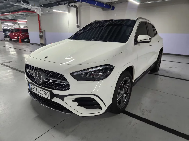 Mercedes-Benz GLA-Class