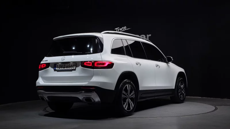 Mercedes-Benz GLB-Class