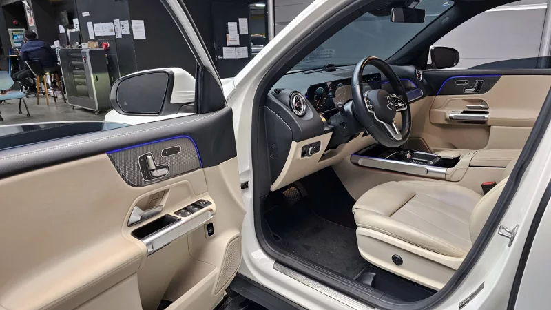 Mercedes-Benz GLB-Class
