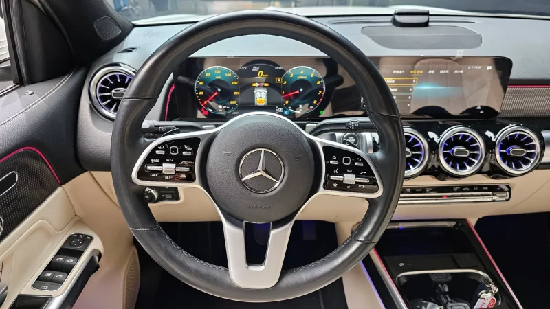 Mercedes-Benz GLB-Class