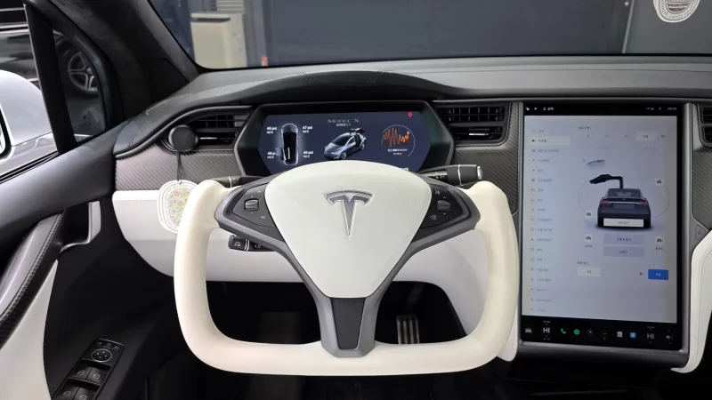 Tesla MODEL X