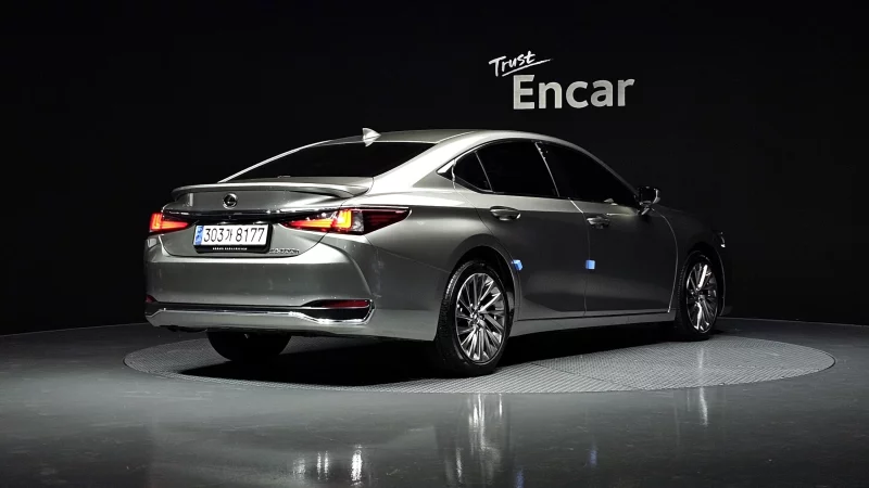 Lexus ES300h