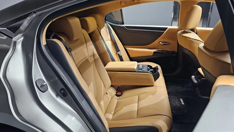 Lexus ES300h