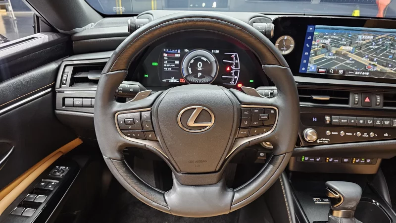 Lexus ES300h