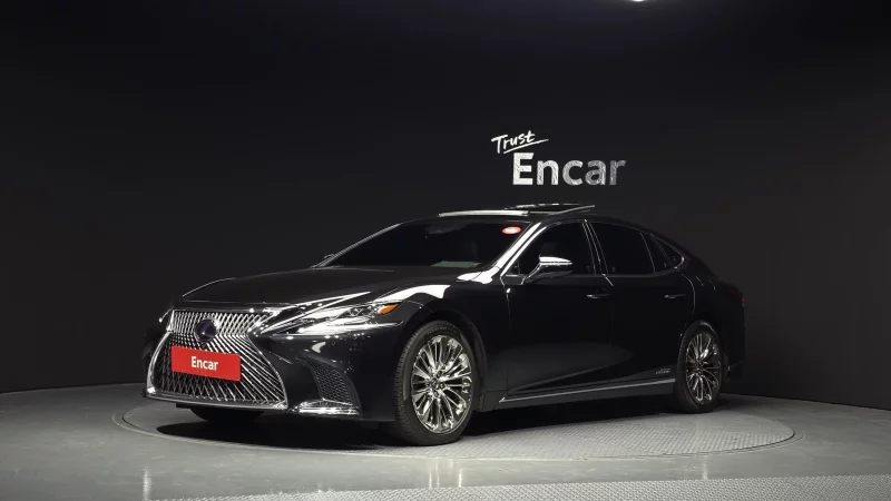 Lexus LS