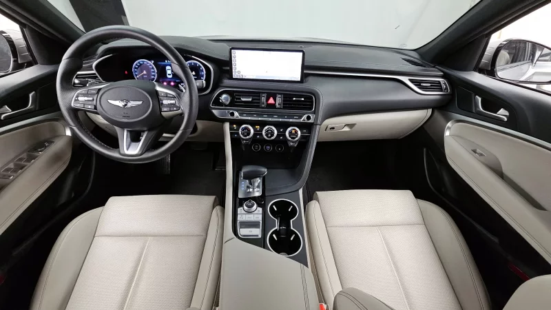 Genesis G70