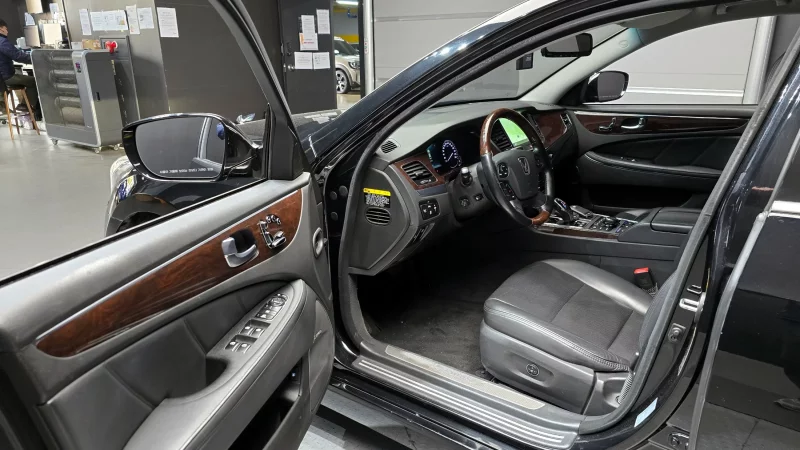Hyundai Equus