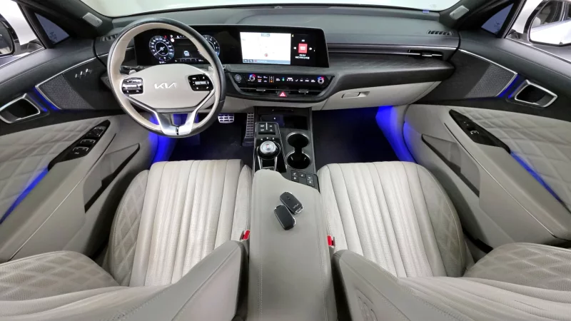 Kia K8